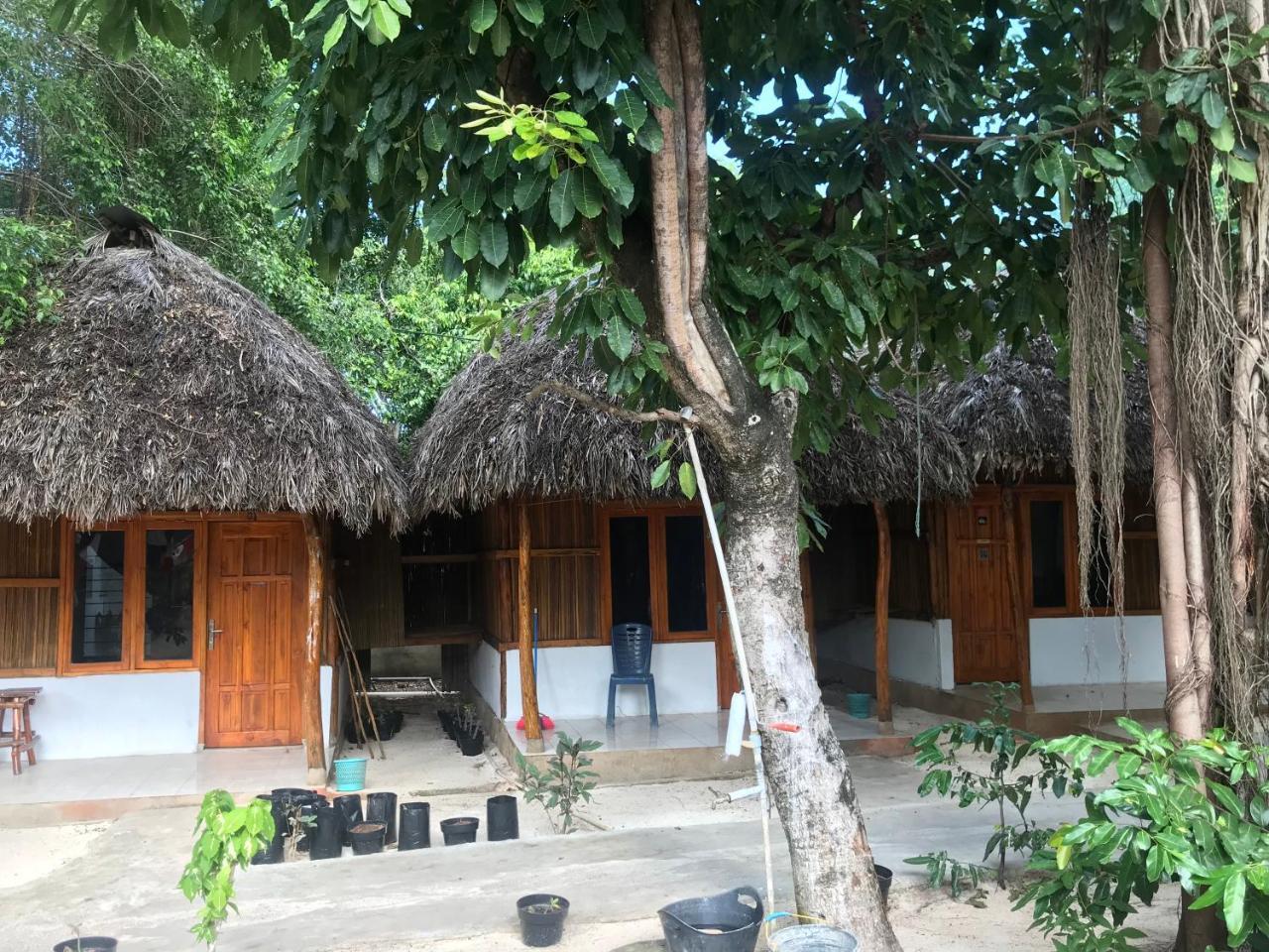 Ova Baluk Bungalow Nembrala Exteriör bild